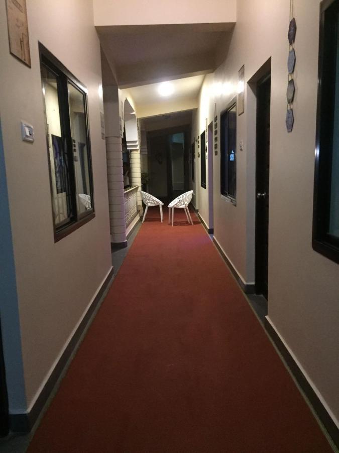 The Peace Poshtel Hotel 2*